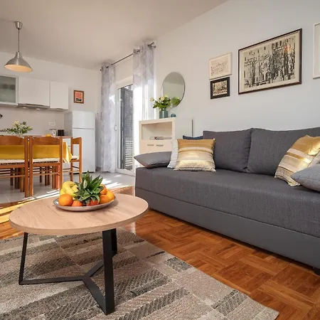 Margita Apartment Hvar Town